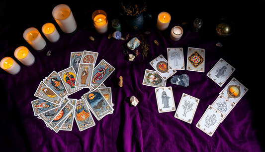 Tarot vs. Oracle Cards: What's the Difference?
